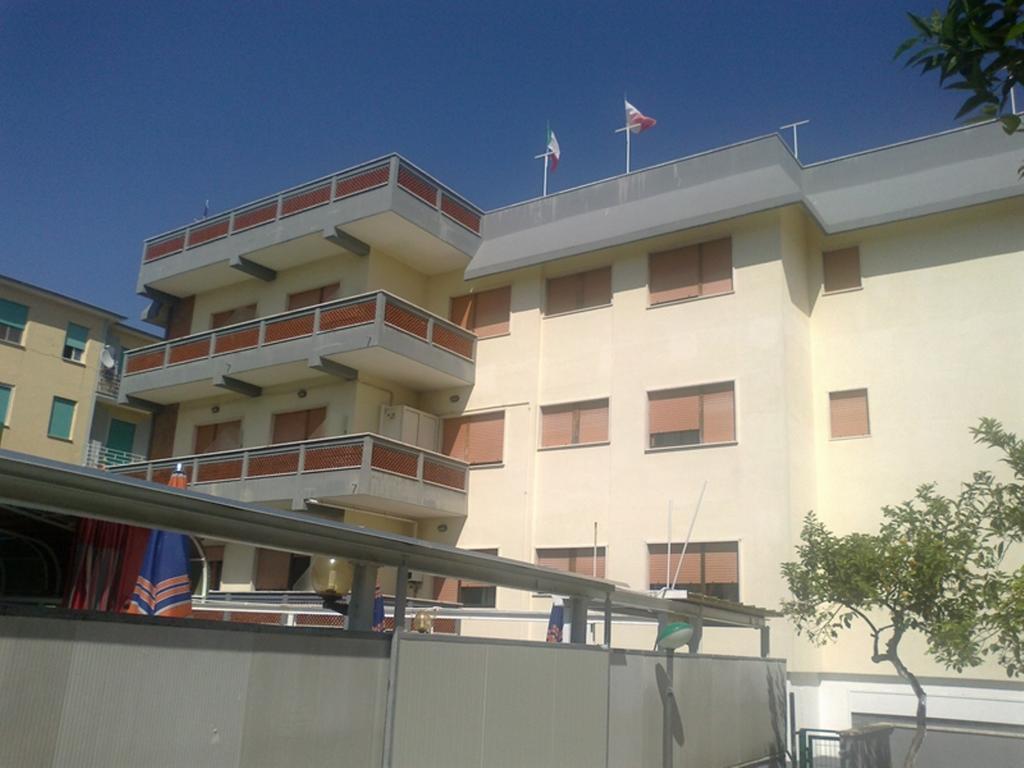 Hotel Aurora Скаури Экстерьер фото