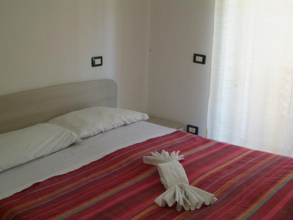 Hotel Aurora Скаури Экстерьер фото