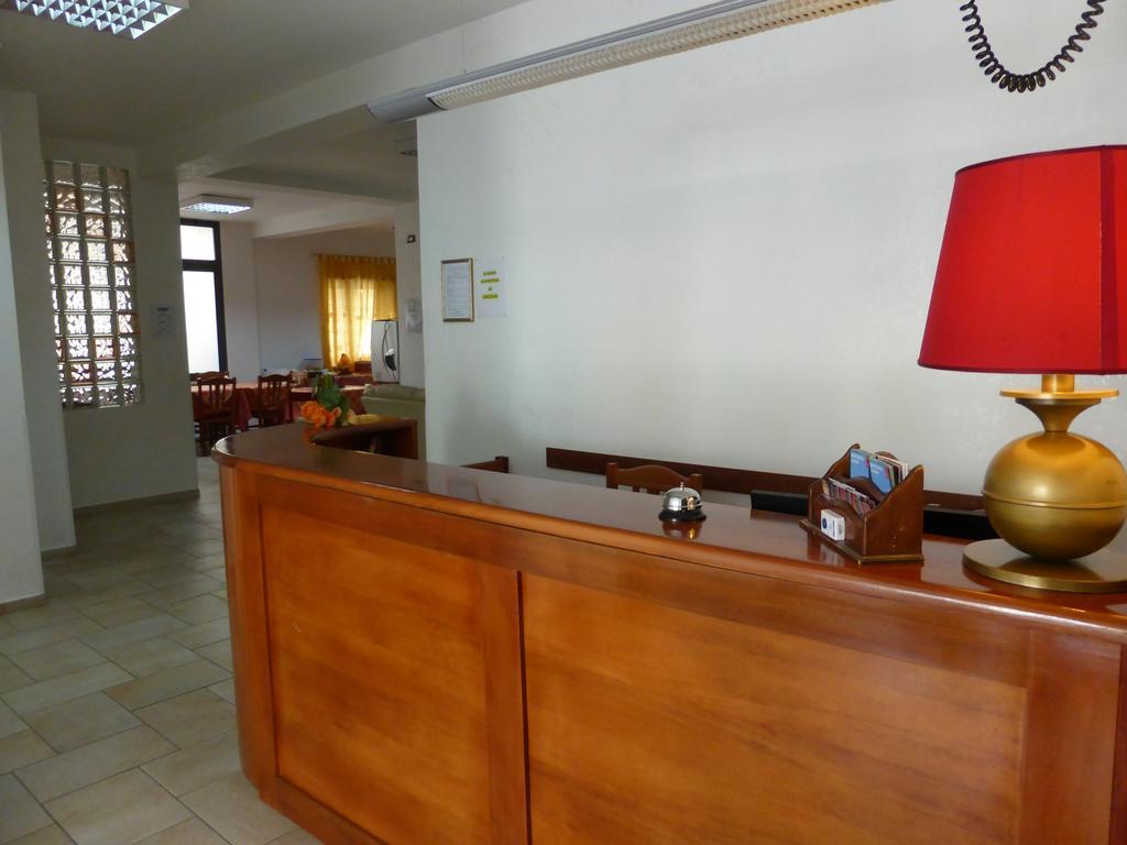 Hotel Aurora Скаури Экстерьер фото